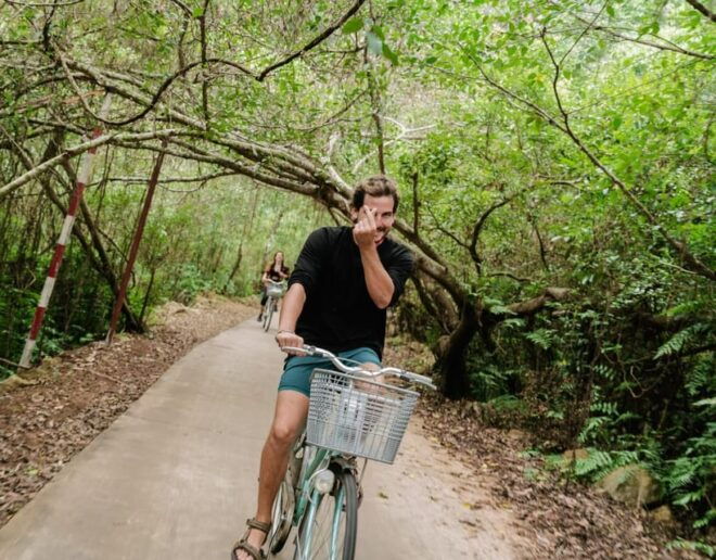 Hanoi-Lan Ha Bay 2 Days 1 Night Cruise: Kayak, Swim, Biking - Day 2 Itinerary