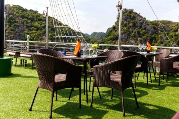Hanoi: Lan Ha Bay Cozy Cruise: Biking, Kayaking, Small Group - Local Cuisine and Activities
