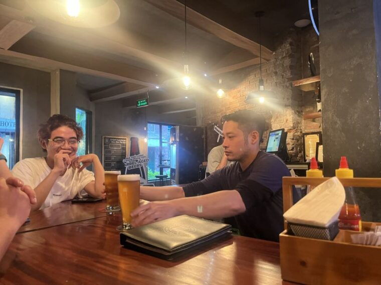 Hanoi Local Fresh Beer and Culinary Tour With Train Street - Exploring the Old Quarter