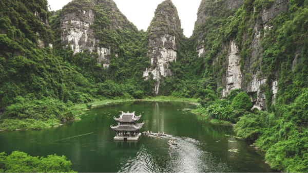 Hanoi: Luxurious 2-Day Ninh Binh Tour With Hotel/Bungalow - Scenic Highlights