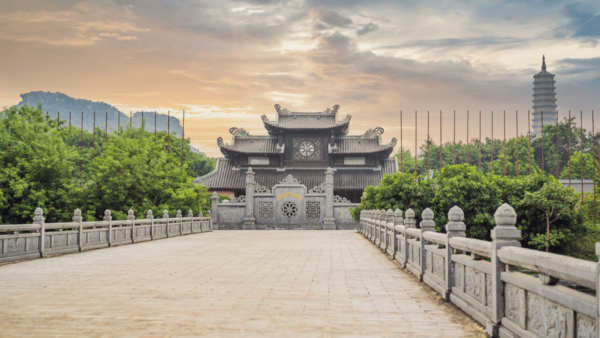 Hanoi: Luxurious 2-Day Ninh Binh Tour With Hotel/Bungalow - Frequently Asked Questions