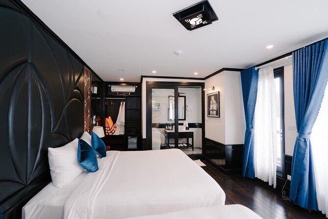Hanoi: Luxury 2-Day Halong & Lan Ha Bay CruiseBalcony & Bathtub - The Experience of Staying on a Luxury Vessel