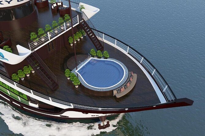 Hanoi: Luxury 2-Day Halong & Lan Ha Bay CruiseBalcony & Bathtub - The Scenic Highlights