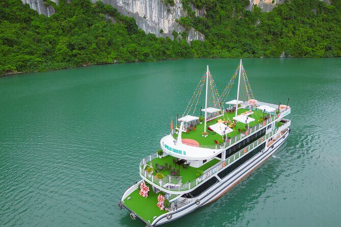 Hanoi Luxury Day Cruise to Ha Long Bay All Inclusive with Buffet - An In-Depth Review of the Hanoi Luxury Day Cruise to Ha Long Bay