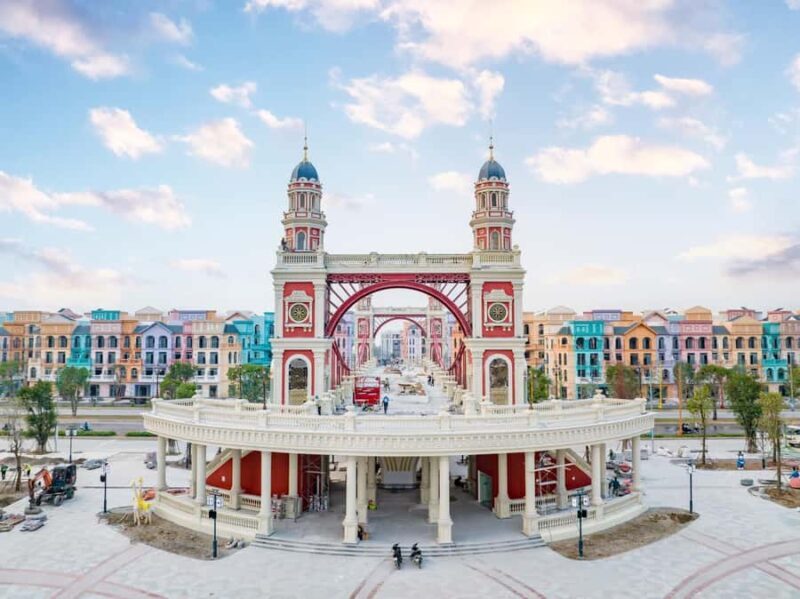 Hanoi: Mega Grand World & Ceramic Village or Incense and Hat - FAQ