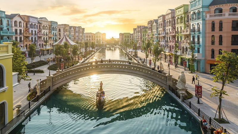 Hanoi Mega Grand World Half-day Tour with Bat Trang Village Optional - The half-day route, from pickup to show