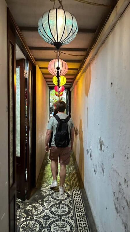 Hanoi: Morning Food Walk with Market Visit & Rooftop Coffee - Value and Pricing