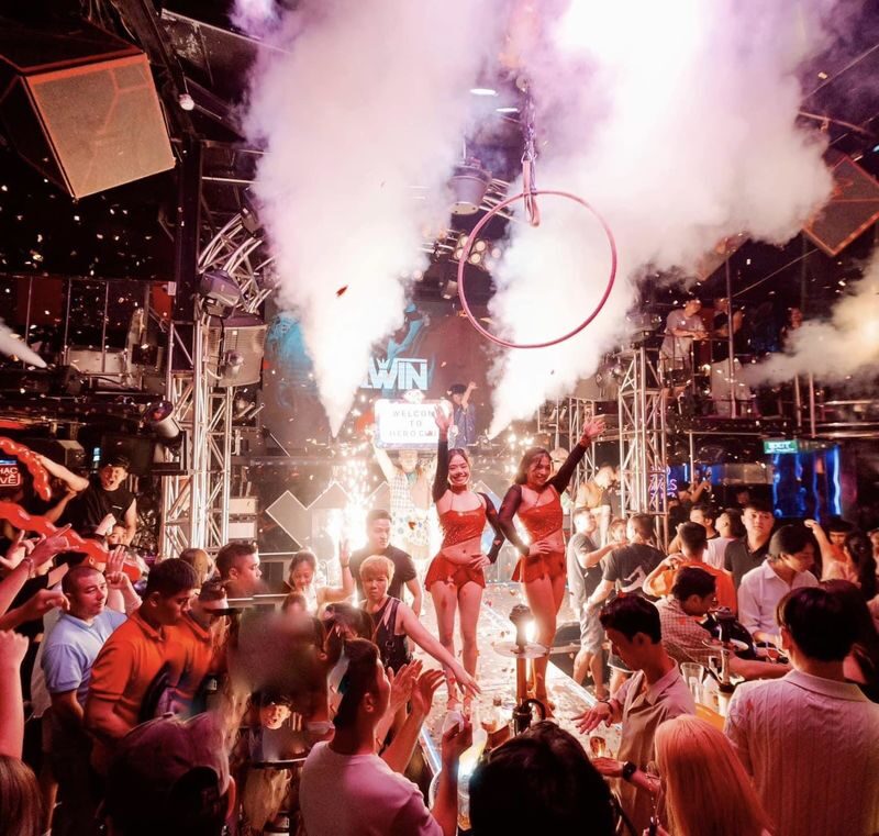 Hanoi Nightlife Bar Hopping Tour with Drinks & Local Host - The first bar: drinks and games break the ice