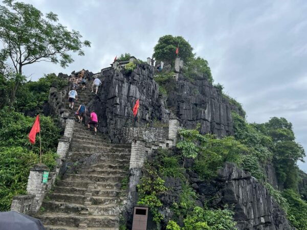 Hanoi - Ninh Binh: 1 Day With Hoa Lu, Trang an & Mua Cave - Frequently Asked Questions