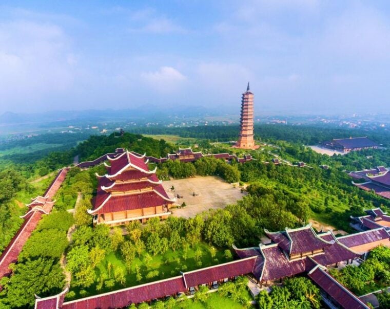 Hanoi/Ninh Binh: Bai Dinh, Trang An, and Mua Cave Day Tour - Trang An Scenic Landscape Complex