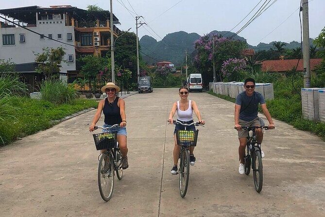 Hanoi: Ninh Binh Day Trip to Hoa Lu, Tam Coc & Mua Caves - Authentic Experiences and Travel Tips