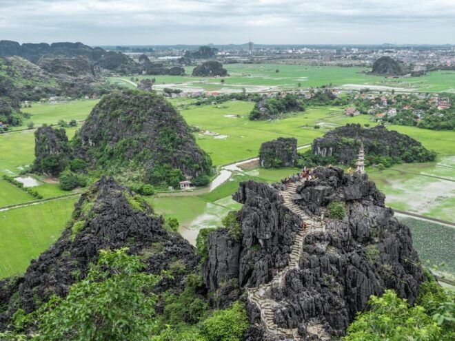 Hanoi-Ninh Binh Full Day Tour: Hoa Lu, Trang An, Mua Cave - Inclusions and Exclusions