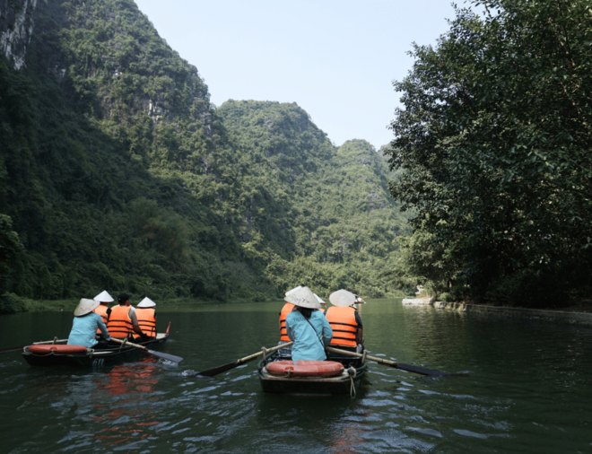 Hanoi: Ninh Binh, Hoa Lu, Tam Coc, Trang-an Private Day-Tour - Hoa Lu Ancient Capital
