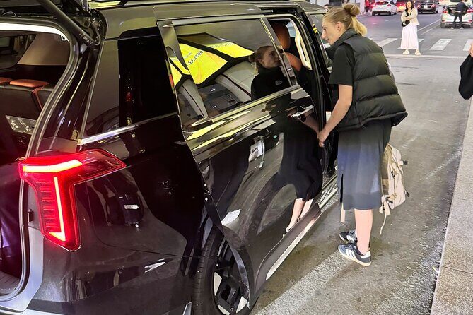 Hanoi Noi Bai Airport Fast Track Pickup Service - FAQs