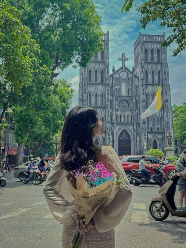 Hanoi Old Quarter City Tour With Professional Guide - Transport and Pace