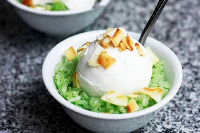 Hanoi Old Quarter Street Food tour with 12 plus tastings - Exploring the Itinerary: What’s on the Menu?