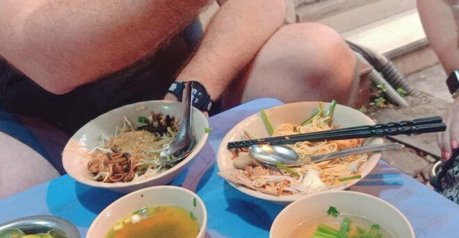 Hanoi: Old Quarter Street Food Walking Tour With 10 Tastings - Cultural Insights