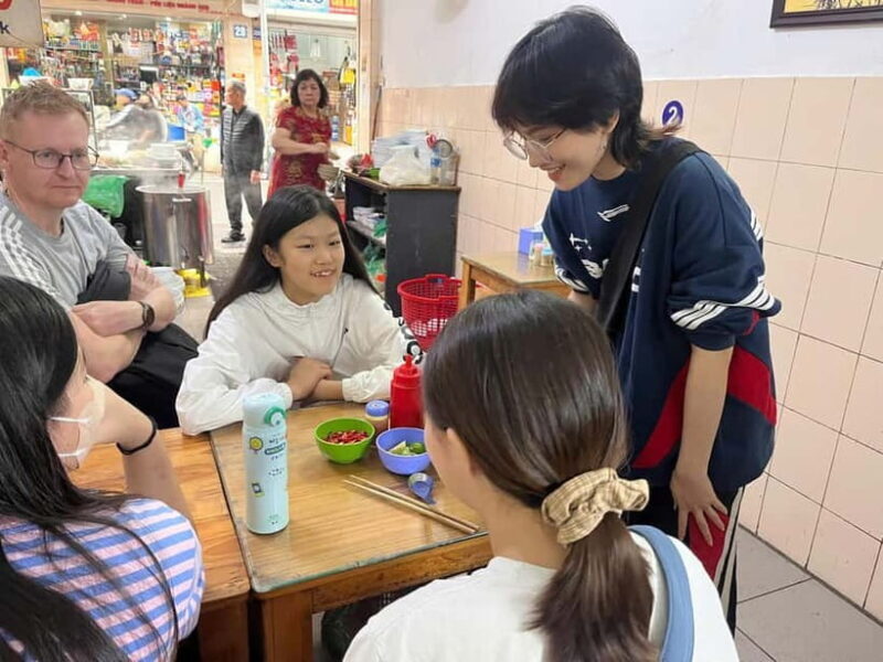 Hanoi: Old Quarter Street Food Walking Tour with Guide - What to Expect: An Authentic Hanoi Food Journey