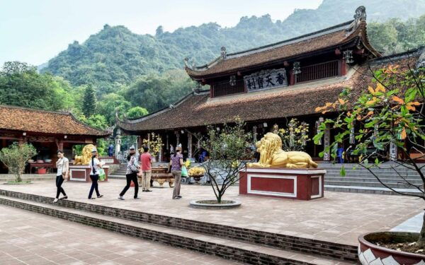 Hanoi: Perfume Pagoda and Incense Making Tour With Lunch - Inclusions of the Tour