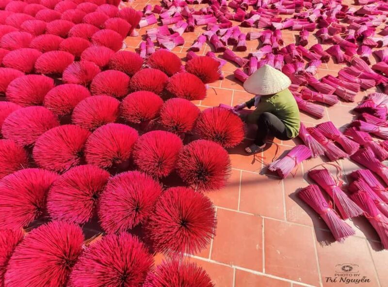 Hanoi: Phat Diem Stone Cathedral or Hat & Incense Village - Incense Village: Fragrant Traditions