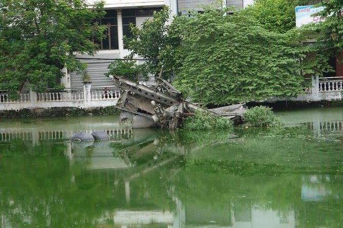 Hanoi Premium City Tour With Goods, Bads and Weirds - Vibrant Markets and Shopping Extravaganza