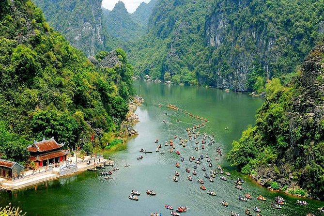 Hanoi Private Day Tour: Bai Dinh Pagoda and Trang An Caves - Date and Travelers Information
