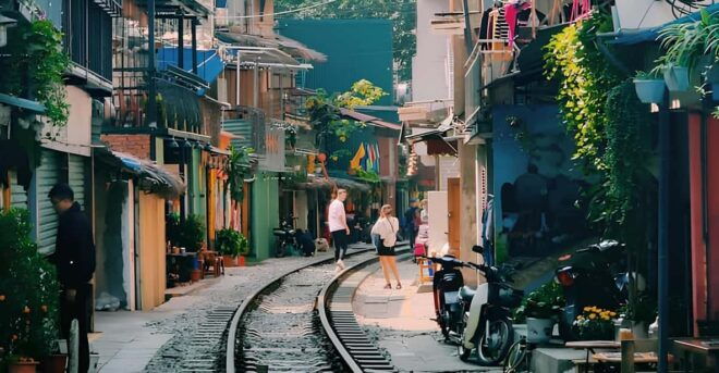 Hanoi: Private Half-day City Highlights and Hidden Gems Tour - Tour Experience