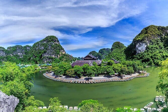 Hanoi: Private Luxury Tour Discover Mua Caves, Trang An & Hoa Lu - Discover Ninh Binh: A Private Luxury Day Tour from Hanoi