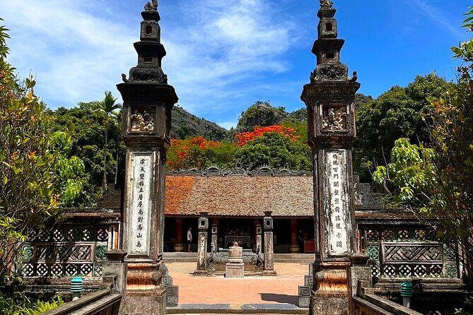 Hanoi: Private Luxury Tour Discover Mua Caves, Trang An & Hoa Lu - Who Should Consider This Tour?