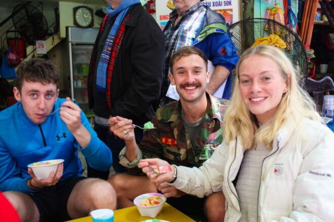 Hanoi: Private Street Food Walking Tour W/ a Real Foodie - Exploring the Best Street Food Vendors in Hanoi