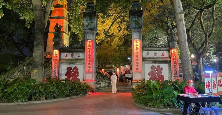 Hanoi Private Tour: Walking & Discovering Local Culture - Cultural Experiences Await