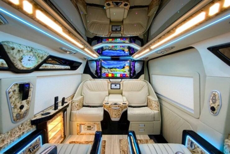 Hanoi: Private Transfer to Hai Phong by Luxury Car - Activity Details