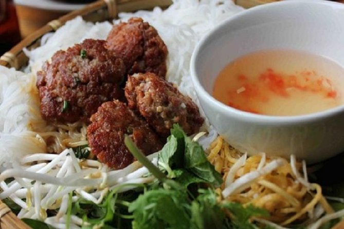 Hanoi Private Walking Tour: Street Food & Water Puppet Show - Lowest Price Guarantee