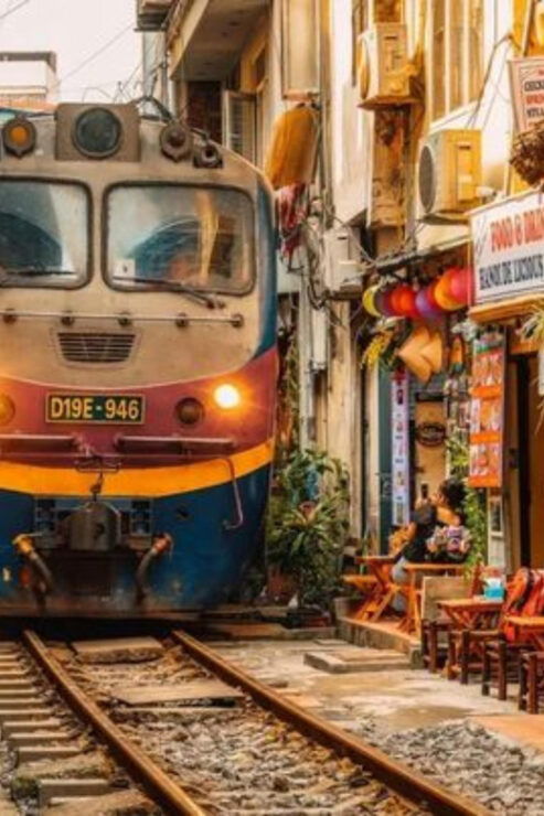 Hanoi: Railway Food Tour - Highlights of the Experience