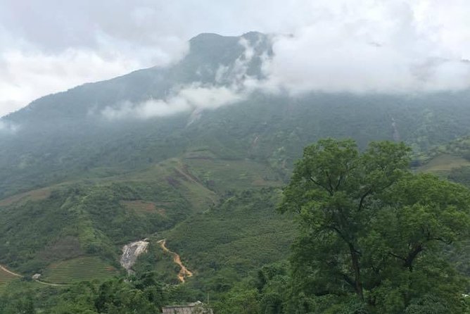 Hanoi - Sapa Tour 2D1N Full Package With Local Guide - Accommodation and Meals