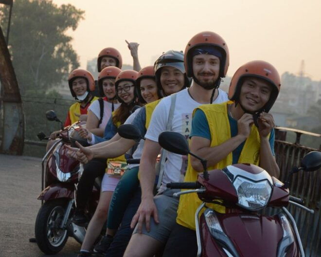 Hanoi Scooter Tour: Banana Island & Hidden Gem & Local Food - Itinerary