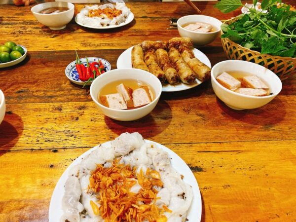 Hanoi Scooter Tour: Banana Island & Hidden Gem & Local Food - Culinary Adventure
