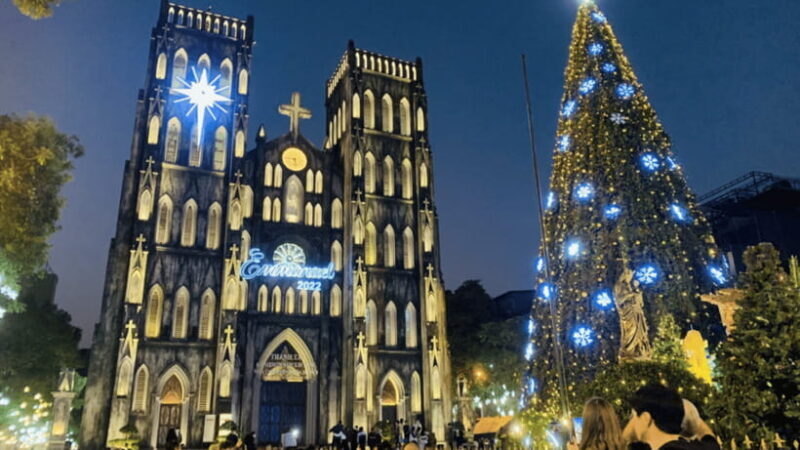 Hanoi: Short tour with a local friend and Train Street visit - The Thrilling Train Street Experience