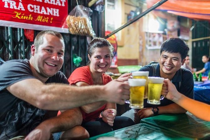 Hanoi Street Eats Evening Small Group Tour - Experiencing the Vibrant Atmosphere