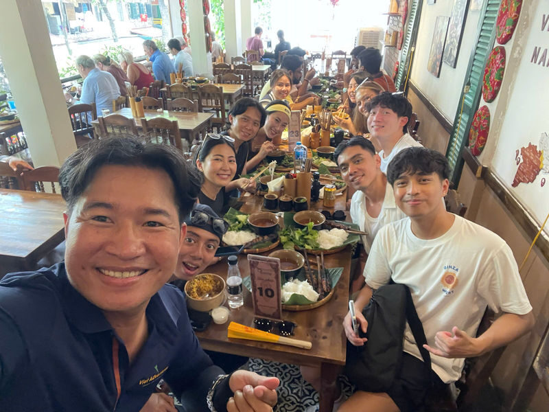 Hanoi Street Food & Landmarks Half-Day Jeep Tour - Train Street and the city’s changing pace