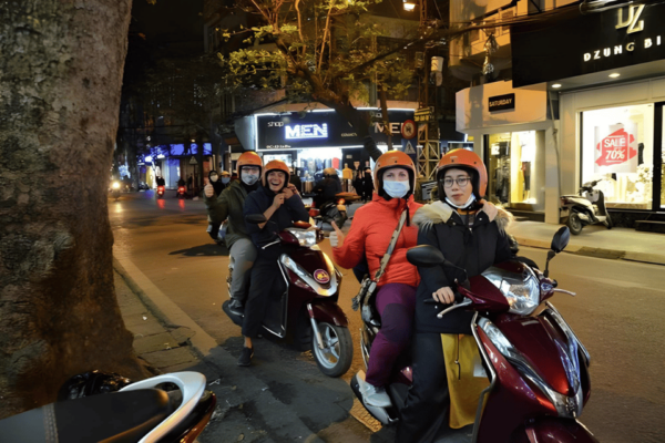Hanoi: Street Food Motorbike Tour With Hotel Pickup - Customer Experiences