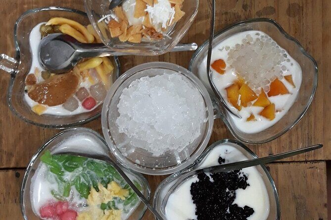 Hanoi Street Food Tour Small Group Guided by a Local Foodie - Analyzing the Value and Practicalities