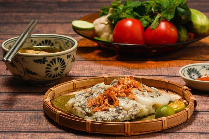 Hanoi Street Food Tour Taste 6 Local Dishes and Drinks - Good To Know