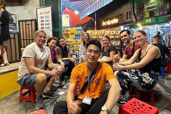 Hanoi Street Food Tour With Experience Guide & Real Foodie - Meeting and Pickup