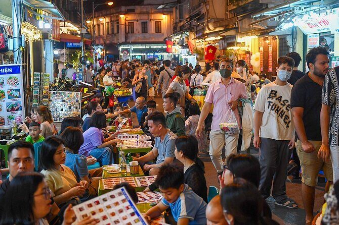 Hanoi Street Food Tour with Local Delicacies in Old Quarter - The Experience in Detail