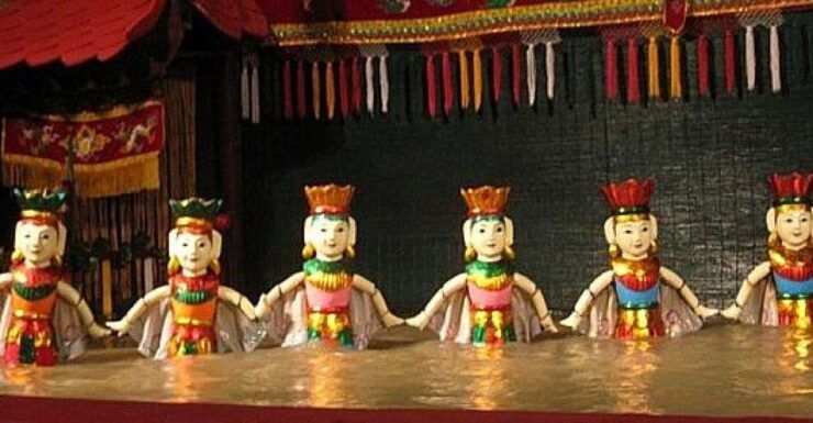 Hanoi: Street Food Walking Tour & Water Puppet Show - Experiencing Vietnamese Cuisine