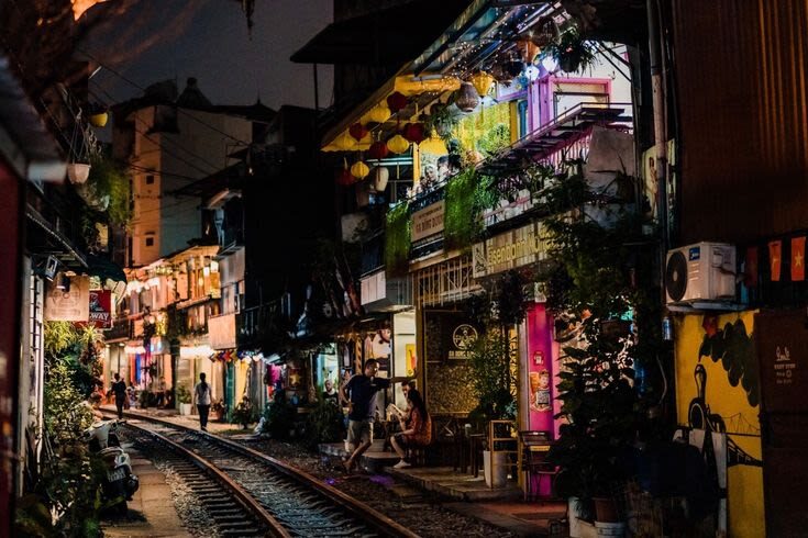 Hanoi Sunset Highlights Tour with Ao Dai Costume & Water Puppet Show - Add the water puppet show for a cultural finish