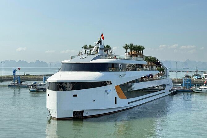 Hanoi to Halong Bay 6 Star Day Cruise Swim Buffet and Live Music - An In-Depth Look at the Itinerary and Experience