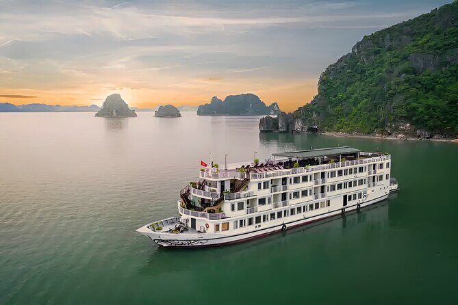 Hanoi to Halong Bay Deluxe Cruise 2D1N Overnight Experience - Discovering the Hanoi to Halong Bay Deluxe Cruise 2D1N Overnight Experience