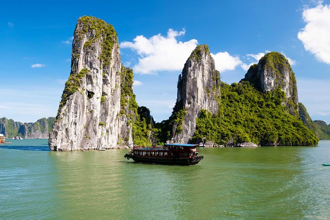 Hanoi to Halong Bay - Ninh Binh - Sapa 5 Days Combo Pack - Halong Bay Cruise